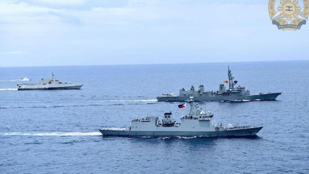 菲美日在南海进行为期5天的联演后 解放军海空力量进行例行巡航